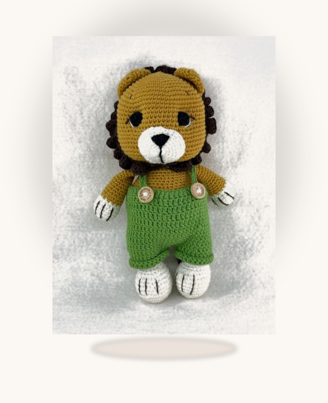 el örgüsü aslan amigurumi oyuncak